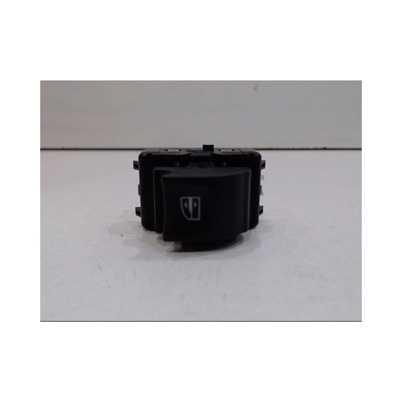 COMMANDE LEVE-GLACE PORTE AVD RENAULT CLIO