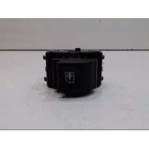 COMMANDE LEVE-GLACE PORTE AVD RENAULT CLIO