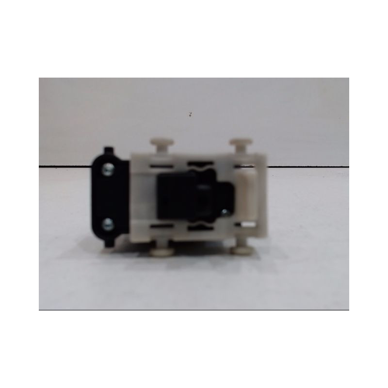 COMMANDE LEVE-GLACE PORTE AVD MERCEDES CLASSE C
