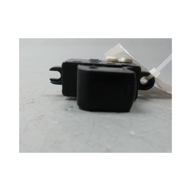 COMMANDE LEVE-GLACE PORTE AVD NISSAN MICRA 2003-2005