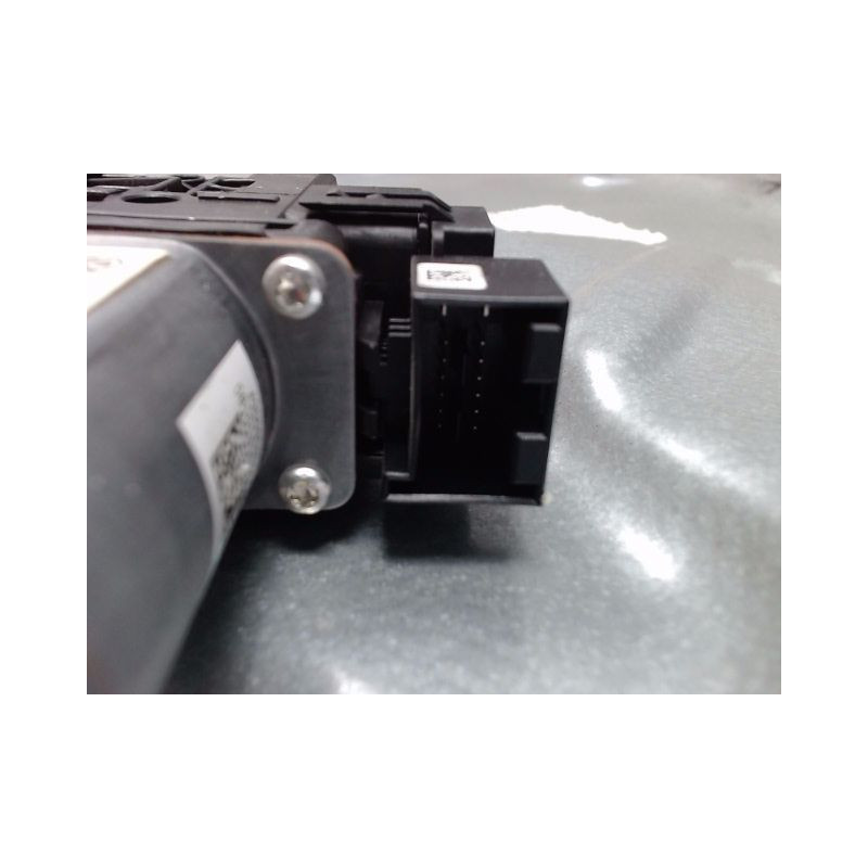 MECANISME+MOTEUR LEVE-GLACE AVANT DROIT VOLKSWAGEN POLO 2005-