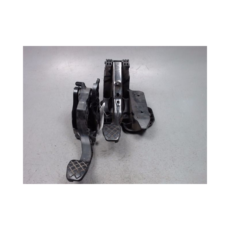 PEDALIER COMPLET AUDI A1