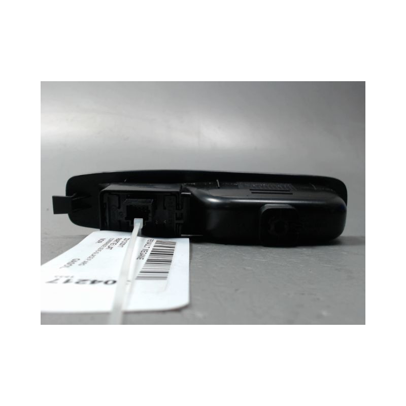 COMMANDE LEVE-GLACE PORTE ARG RENAULT MEGANE