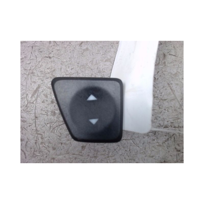 COMMANDE LEVE-GLACE PORTE AVG FIAT 500 2007-