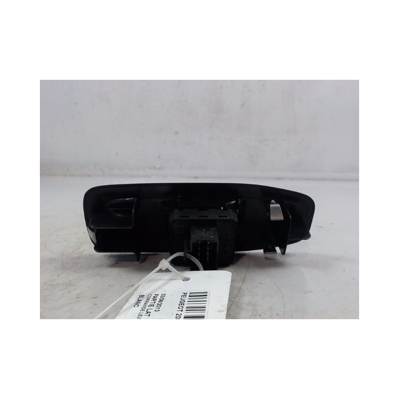 COMMANDE LEVE-GLACE PORTE AVG PEUGEOT 208