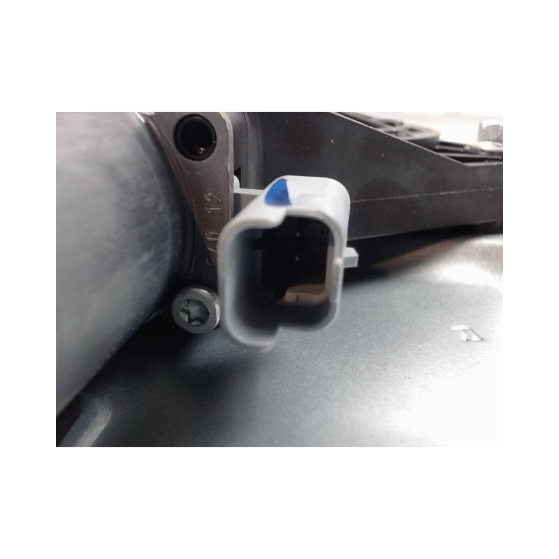 MECANISME+MOTEUR LEVE-GLACE AVANT DROIT HYUNDAI IX20