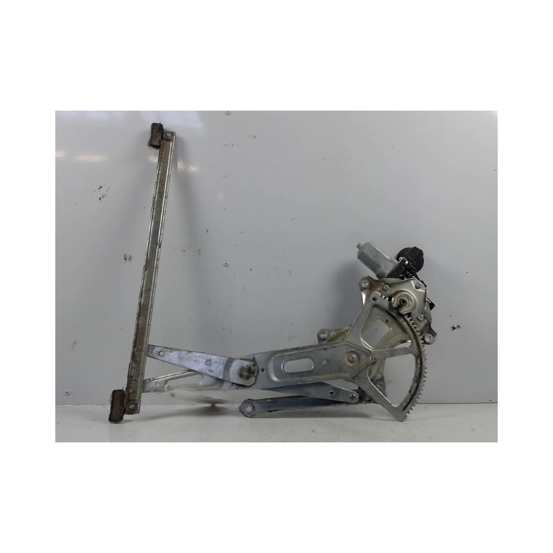 MECANISME+MOTEUR LEVE-GLACE AVANT DROIT TOYOTA RAV4 2006