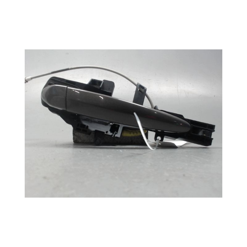 POIGNEE EXTERIEURE PORTE AVANT DROIT B.M.W. SERIE 1