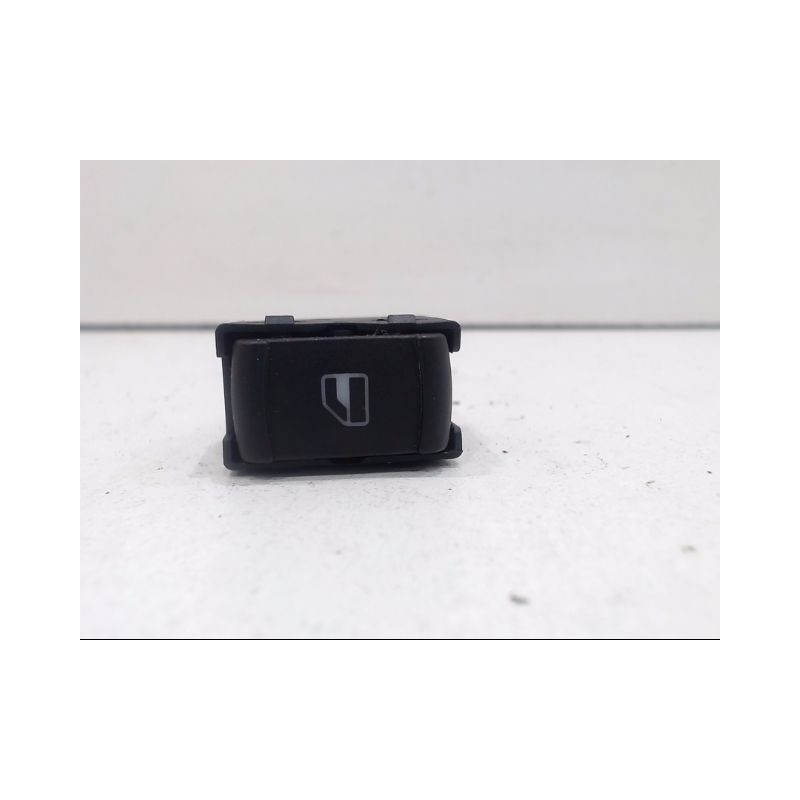 COMMANDE LEVE-GLACE PORTE AVD VOLKSWAGEN GOLF