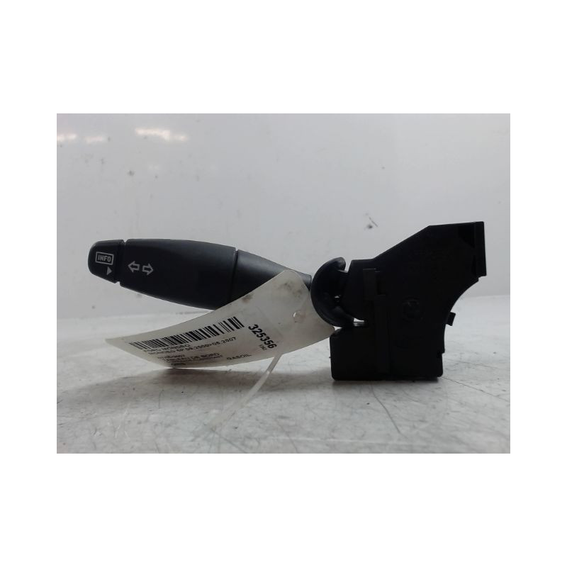 COMMANDE CLIGNOTANT FORD MONDEO