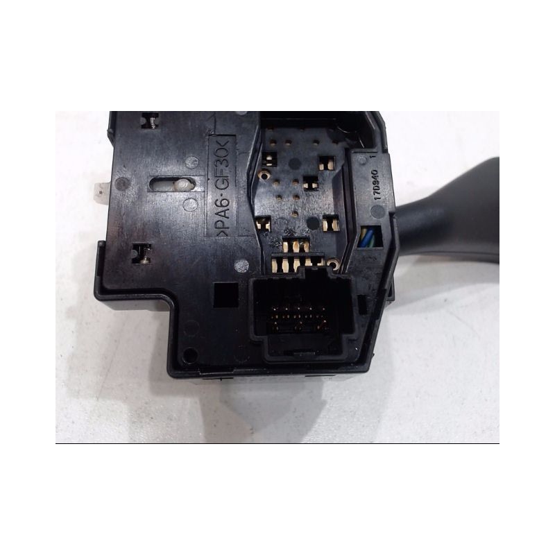 COMMANDE CLIGNOTANT FORD FOCUS