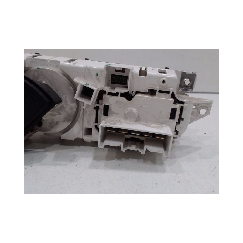 COMMANDE DE CHAUFFAGE FORD FOCUS