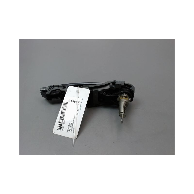 POIGNEE EXTERIEURE PORTE AVANT GAUCHE SEAT LEON II Phase 1 (1P) 2005-2009