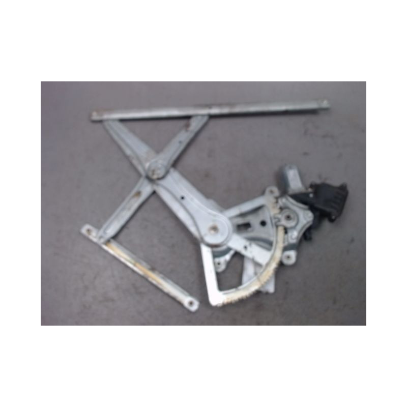 MECANISME+MOTEUR LEVE-GLACE ARRIERE DROIT TOYOTA COROLLA VERSO 2004-2007