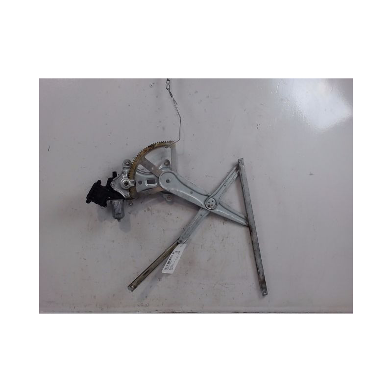 MECANISME+MOTEUR LEVE-GLACE AVANT DROIT TOYOTA COROLLA VERSO 2004-2007