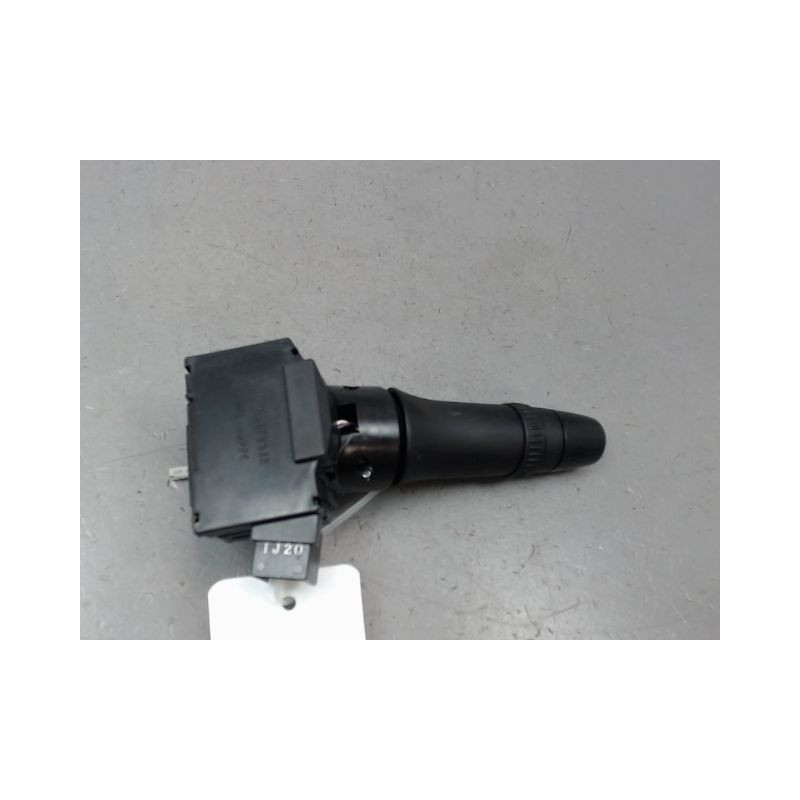 COMMANDE ECLAIRAGE MITSUBISHI SPACE STAR