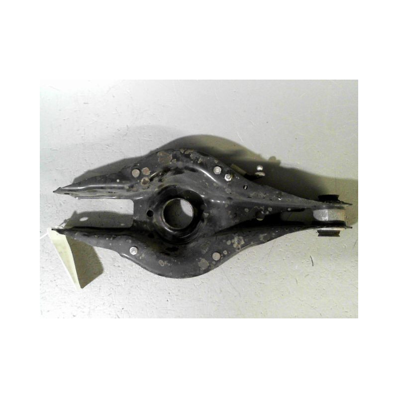 TRIANGLE INFERIEUR ARRIERE DROIT B.M.W. SERIE 4