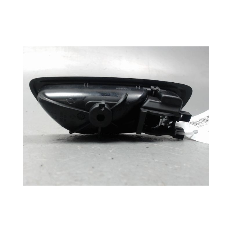 POIGNEE INTERIEURE PORTE AVANT GAUCHE RENAULT MEGANE