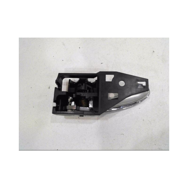 POIGNEE INTERIEURE PORTE AVANT DROIT TOYOTA RAV4