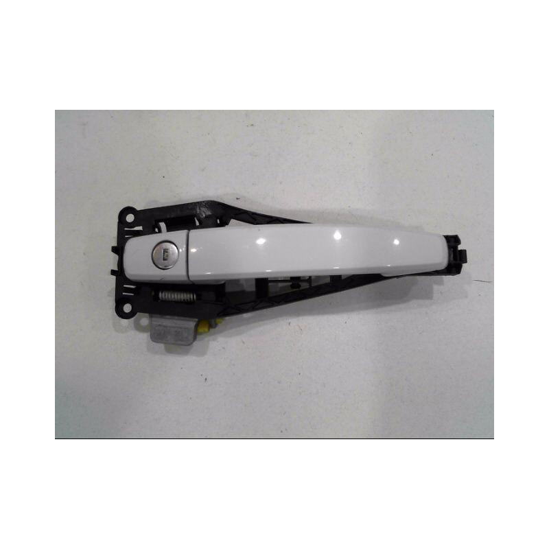 POIGNEE EXTERIEURE PORTE AVANT GAUCHE OPEL CORSA