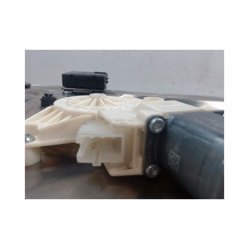 MECANISME+MOTEUR LEVE-GLACE AVANT DROIT MERCEDES CLASSE C 2007-