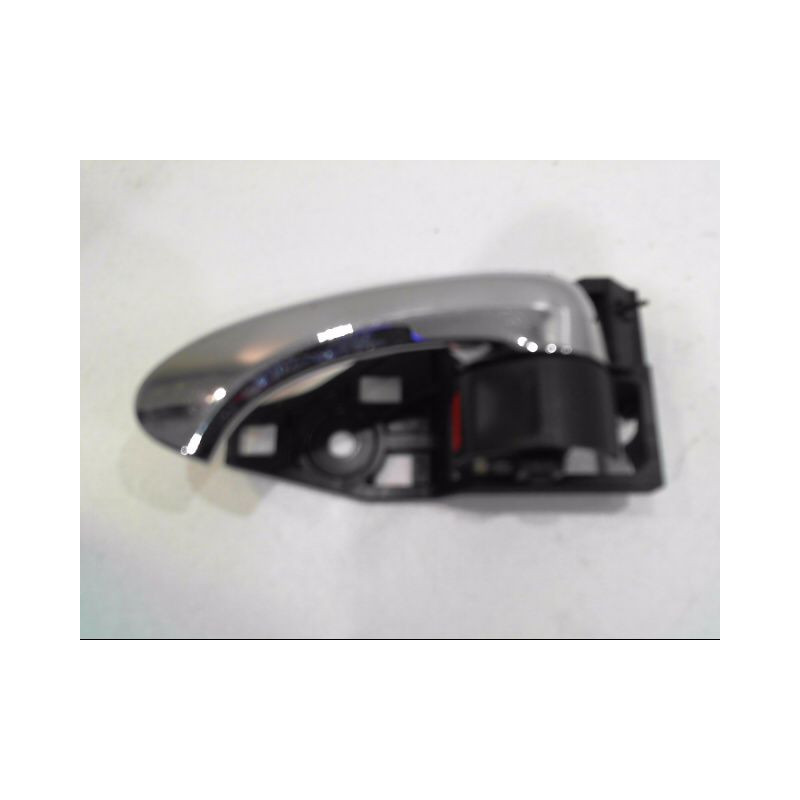 POIGNEE INTERIEURE PORTE AVANT GAUCHE TOYOTA RAV4