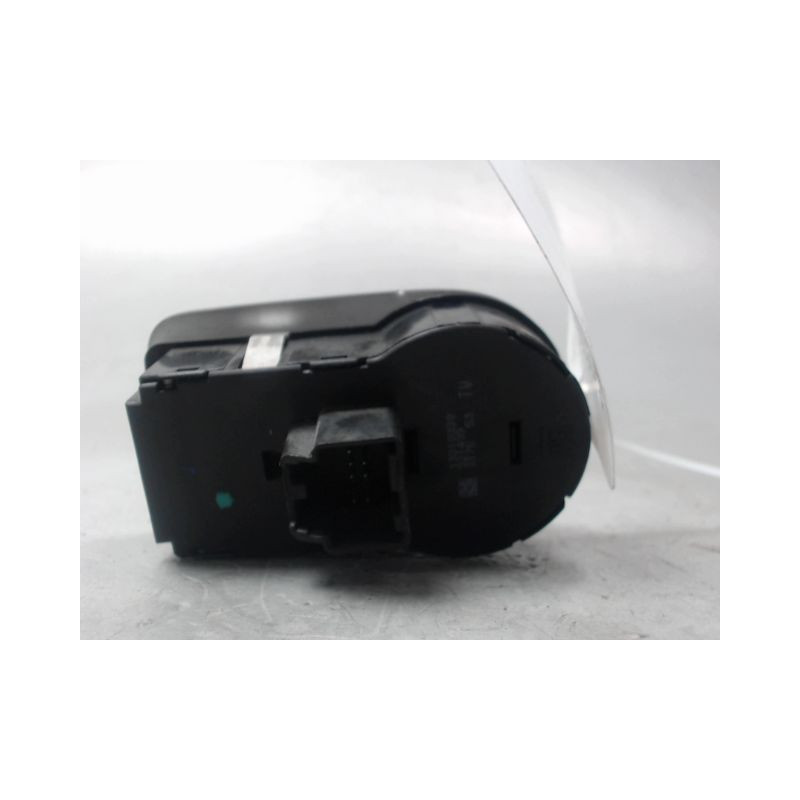 COMMANDE ECLAIRAGE OPEL CORSA 06-09