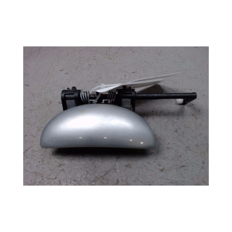 POIGNEE EXTERIEURE PORTE AVANT GAUCHE PEUGEOT 206+ 2009-