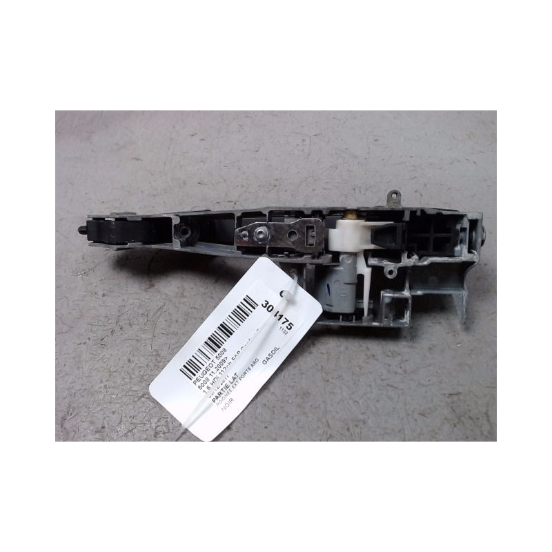 POIGNEE EXTERIEURE PORTE ARRIERE GAUCHE PEUGEOT 5008 2009-