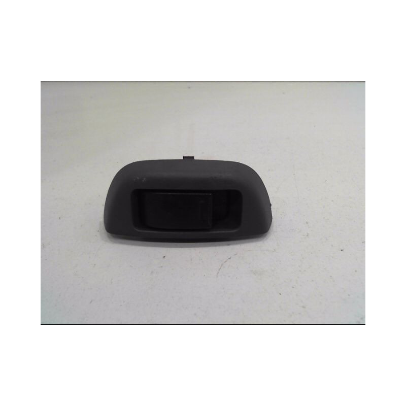 COMMANDE LEVE-GLACE PORTE AVD PEUGEOT 107