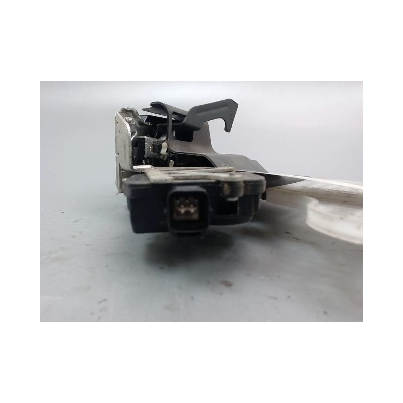 SYSTEME CONDAMNATION ARRIERE DROIT HYUNDAI TUCSON BREAK I 2004-2010