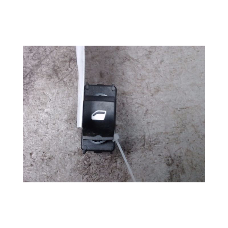 COMMANDE LEVE-GLACE PORTE AVD CITROEN DS3 2009-
