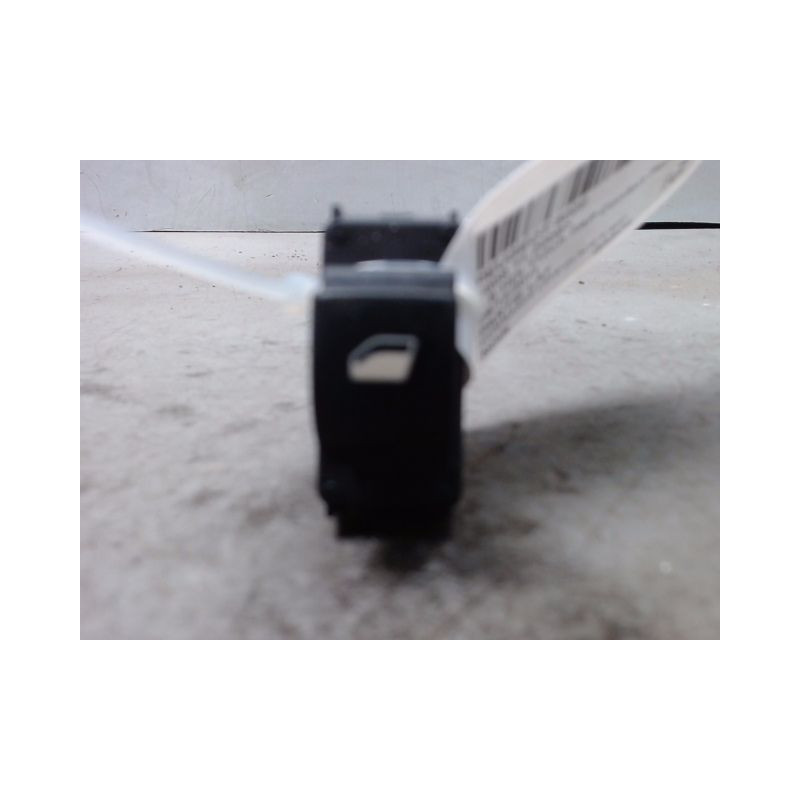 COMMANDE LEVE-GLACE PORTE AVD PEUGEOT 5008 2009-