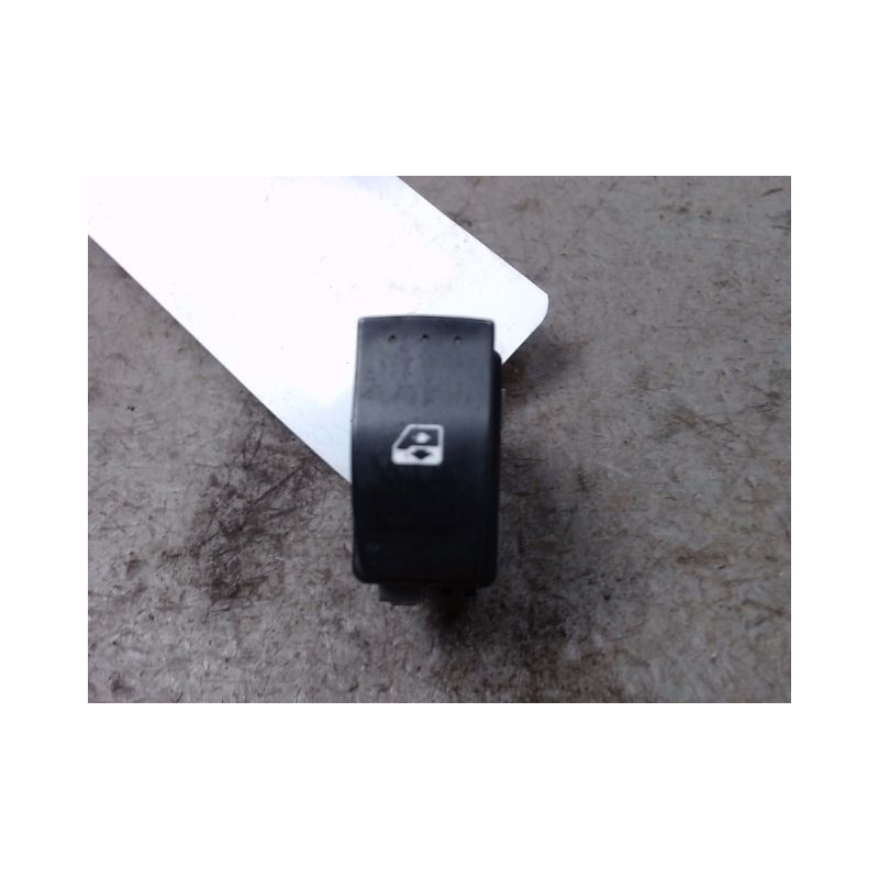 COMMANDE LEVE-GLACE PORTE AVD RENAULT ESPACE
