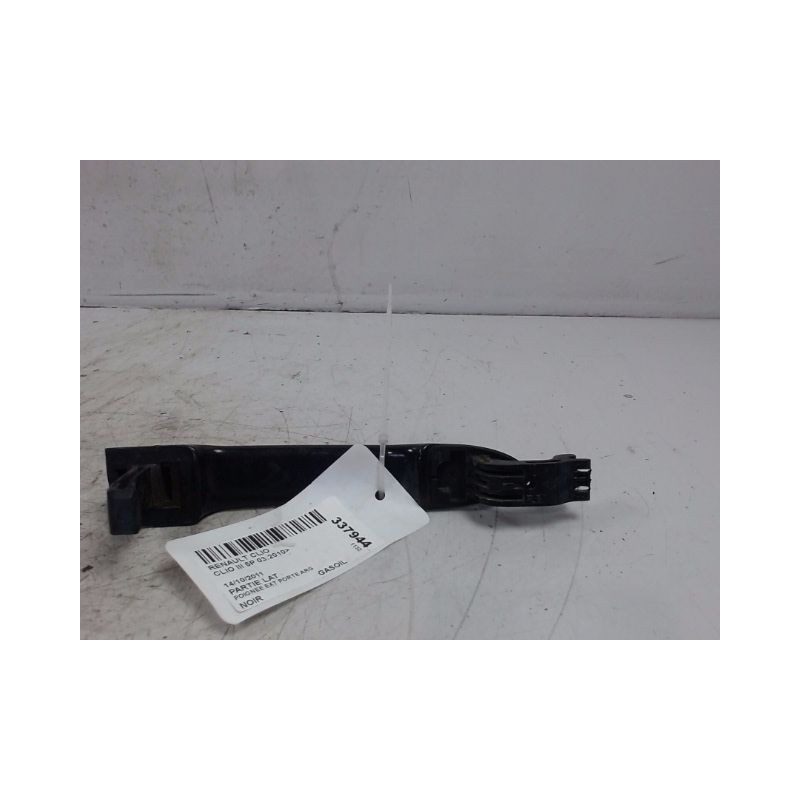 POIGNEE EXTERIEURE PORTE ARRIERE GAUCHE RENAULT CLIO III 2010-