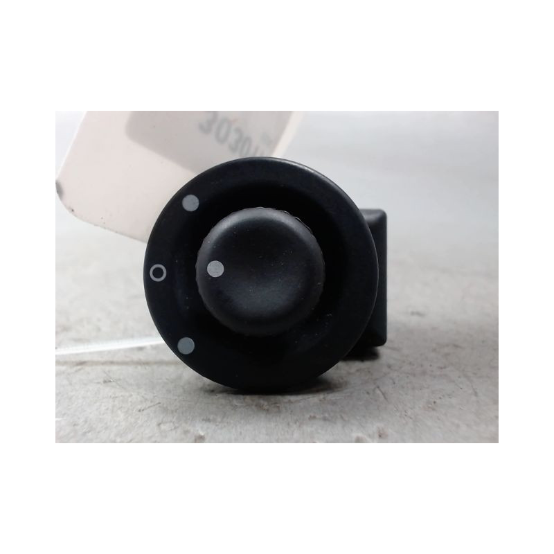 COMMANDE RETROVISSEUR EXTERIEUR ELECTRIQUE DACIA SANDERO 2008-