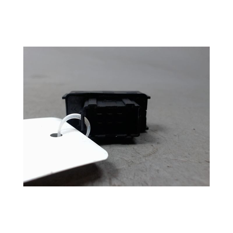 COMMANDE LEVE-GLACE PORTE AVD CITROEN DS3 2009-