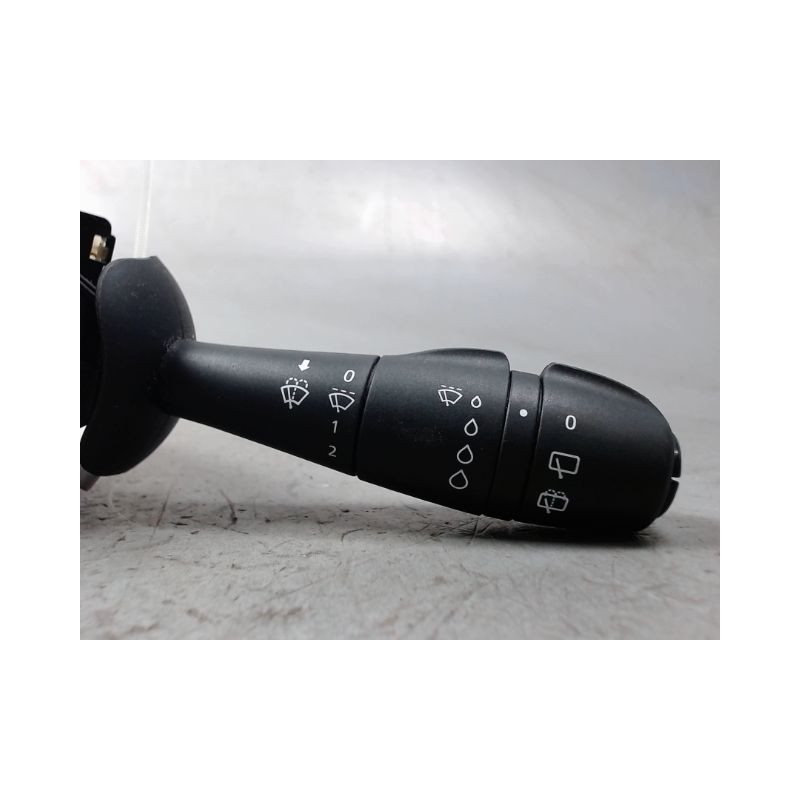 COMMANDE ESSUIE GLACE RENAULT TWINGO