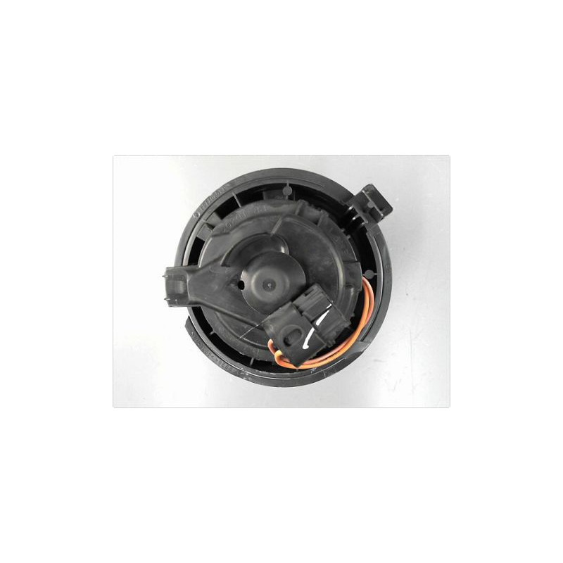 MOTEUR VENTILATEUR CHAUFFAGE RENAULT CLIO IV 12-16