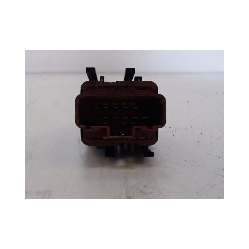 COMMANDE LEVE-GLACE PORTE AVD RENAULT ESPACE
