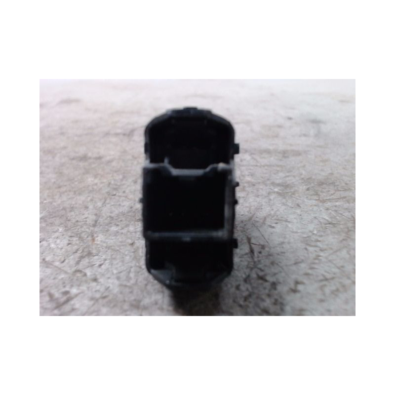 COMMANDE LEVE-GLACE PORTE AVD FORD KUGA