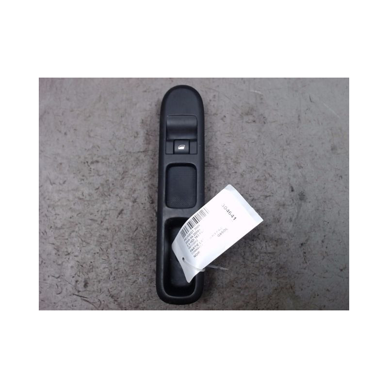 COMMANDE LEVE-GLACE PORTE AVD PEUGEOT 3008 2009-