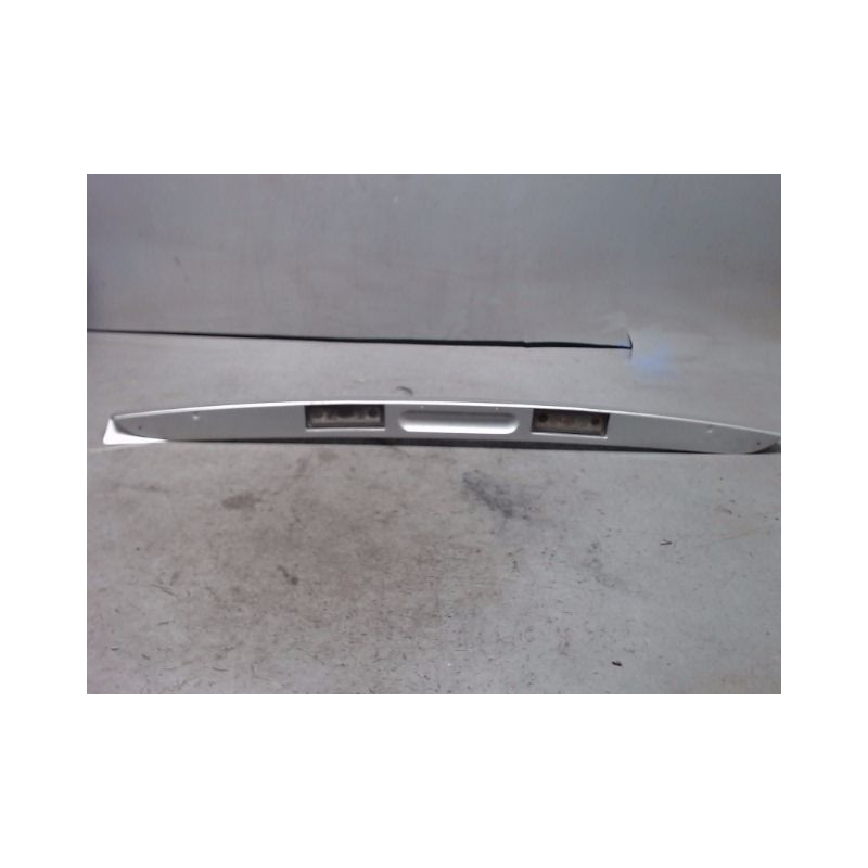 ECLAIREUR PLAQUE DE POLICE FORD FIESTA 02 -05