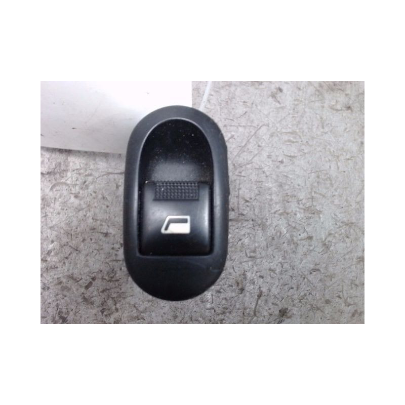 COMMANDE LEVE-GLACE PORTE AVD CITROEN C3 2005-