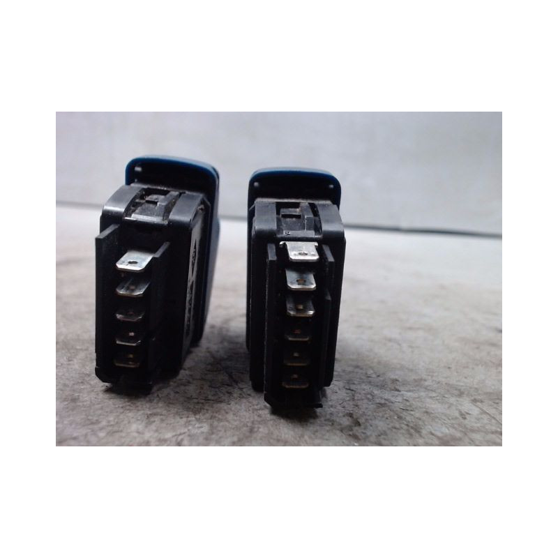COMMANDE LEVE-GLACE PORTE AVG RENAULT TWINGO 93-98
