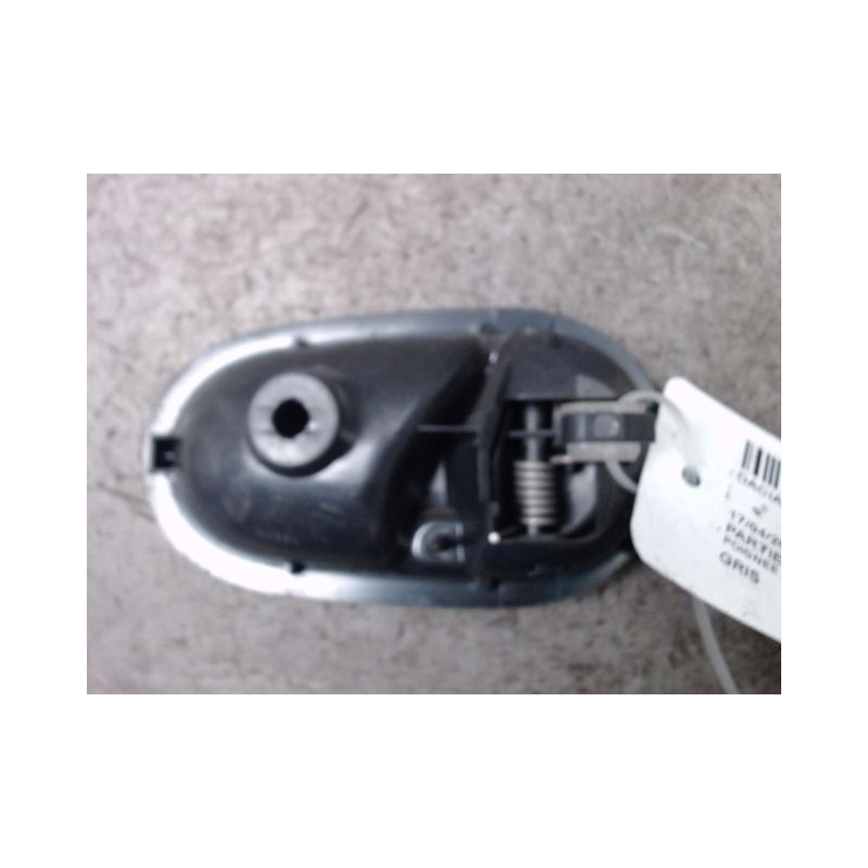 POIGNEE INTERIEURE PORTE AVANT GAUCHE DACIA SANDERO