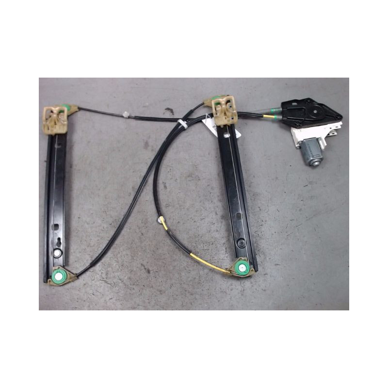 MECANISME+MOTEUR LEVE-GLACE AVANT DROIT AUDI A1