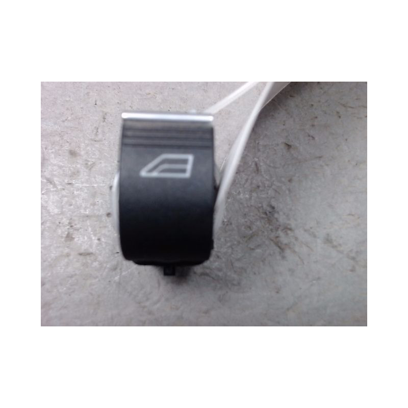 COMMANDE LEVE-GLACE PORTE ARG FORD KUGA
