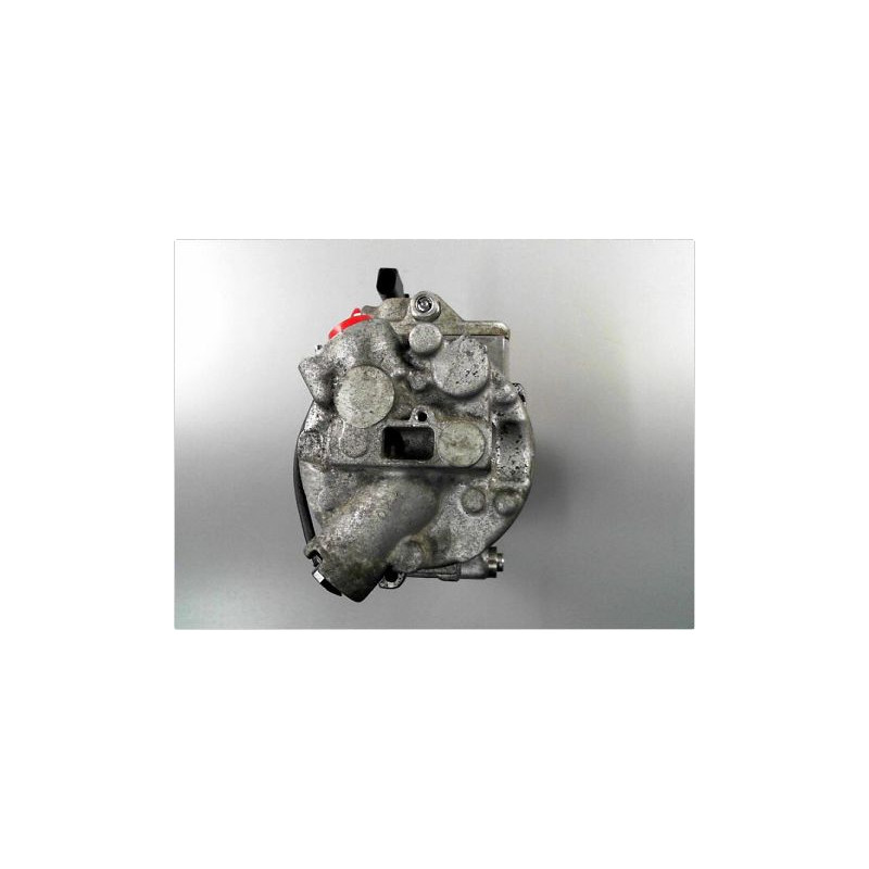 COMPRESSEUR AIR CONDITIONNE VOLKSWAGEN POLO IV 02-05