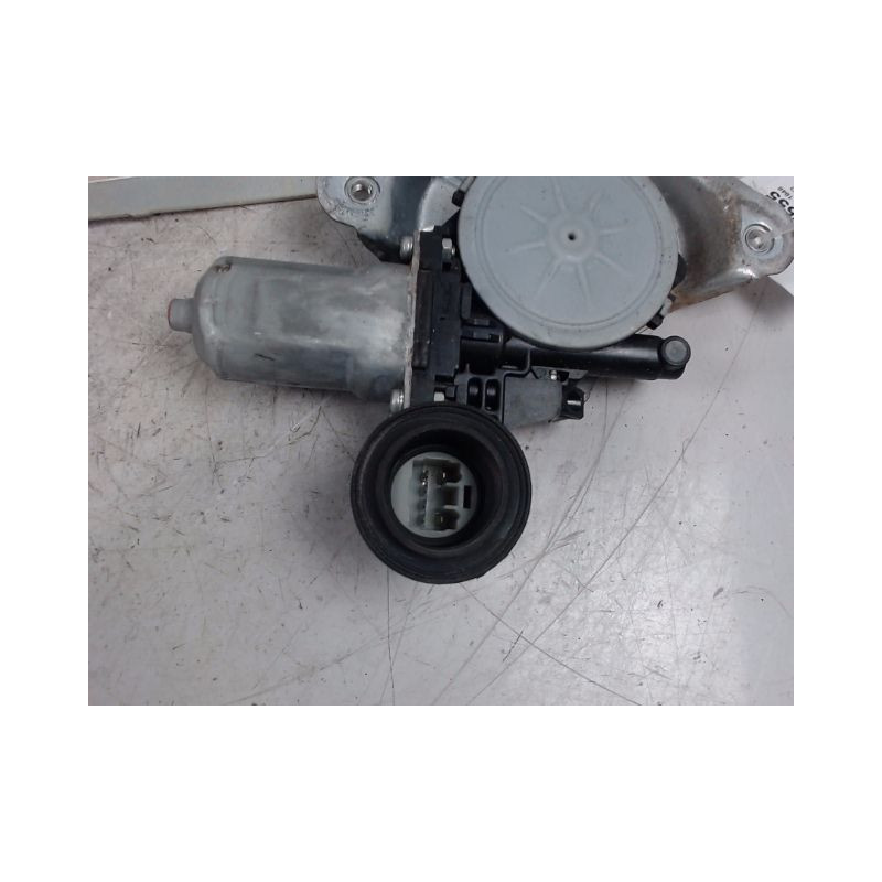 MECANISME+MOTEUR LEVE-GLACE ARRIERE GAUCHE TOYOTA RAV4 2003-